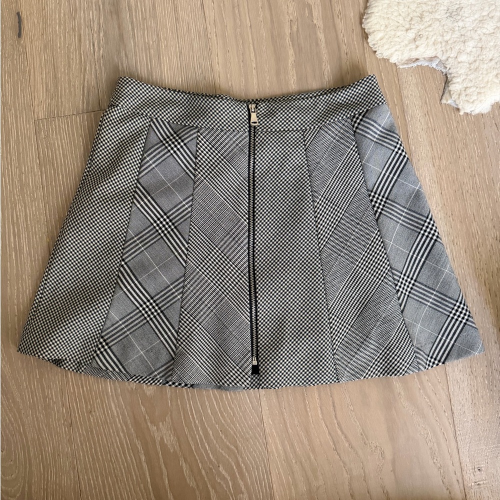 Zara Plaid A-Line Mini Skirt with Front Zip - Gray